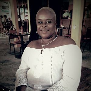 Meet your Posher, Lolita